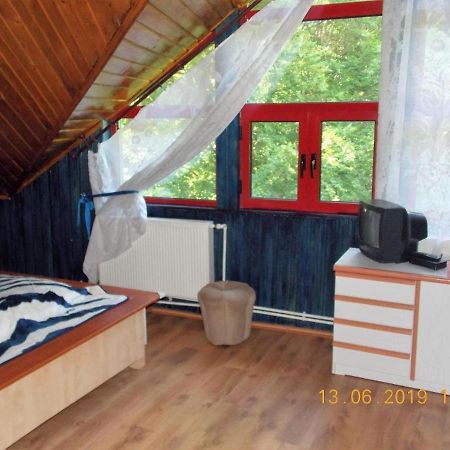 Barlogul Ursilor Lepsa Hotel Luaran gambar